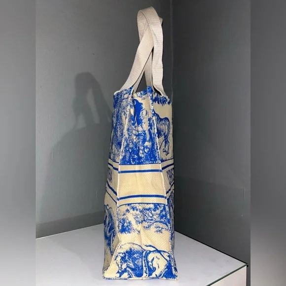 Christian Dior GWP Blue Dioriviera Straw Tote Bag - Picture 7 of 11